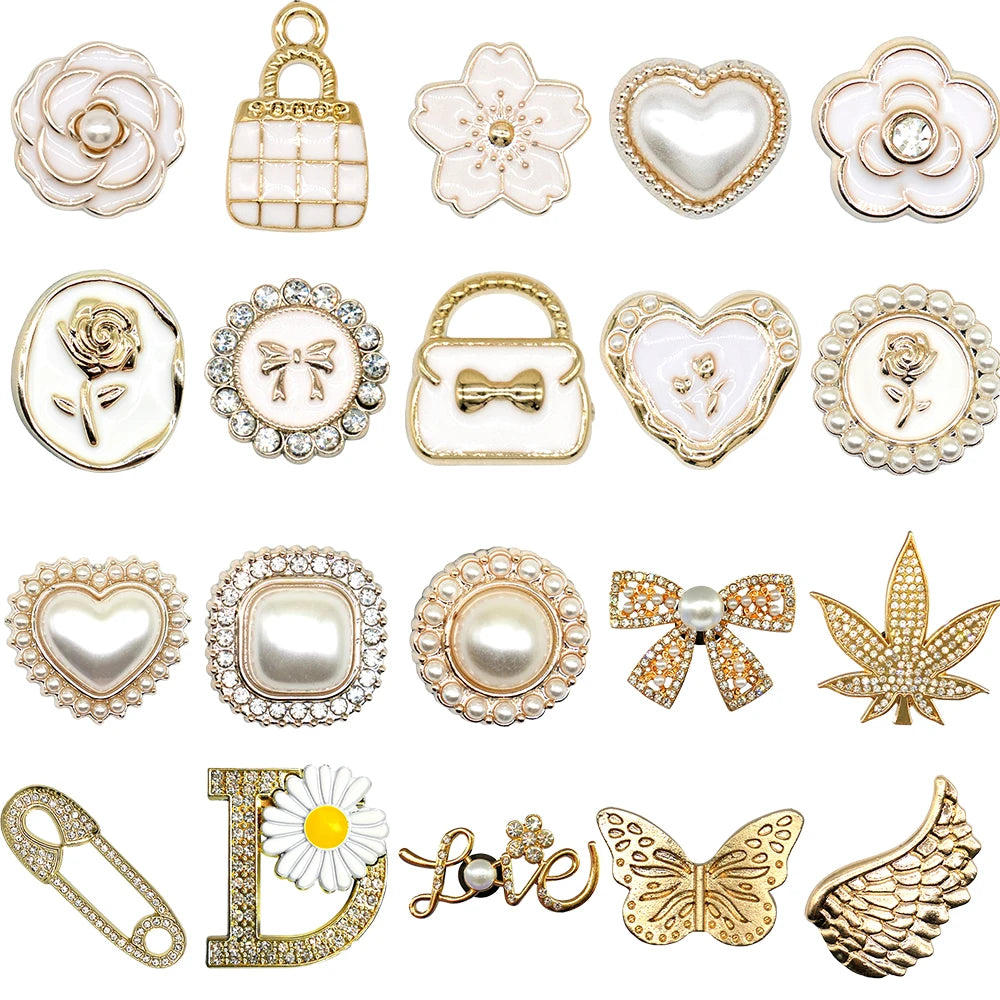 GOLD LUXURY CHARMS